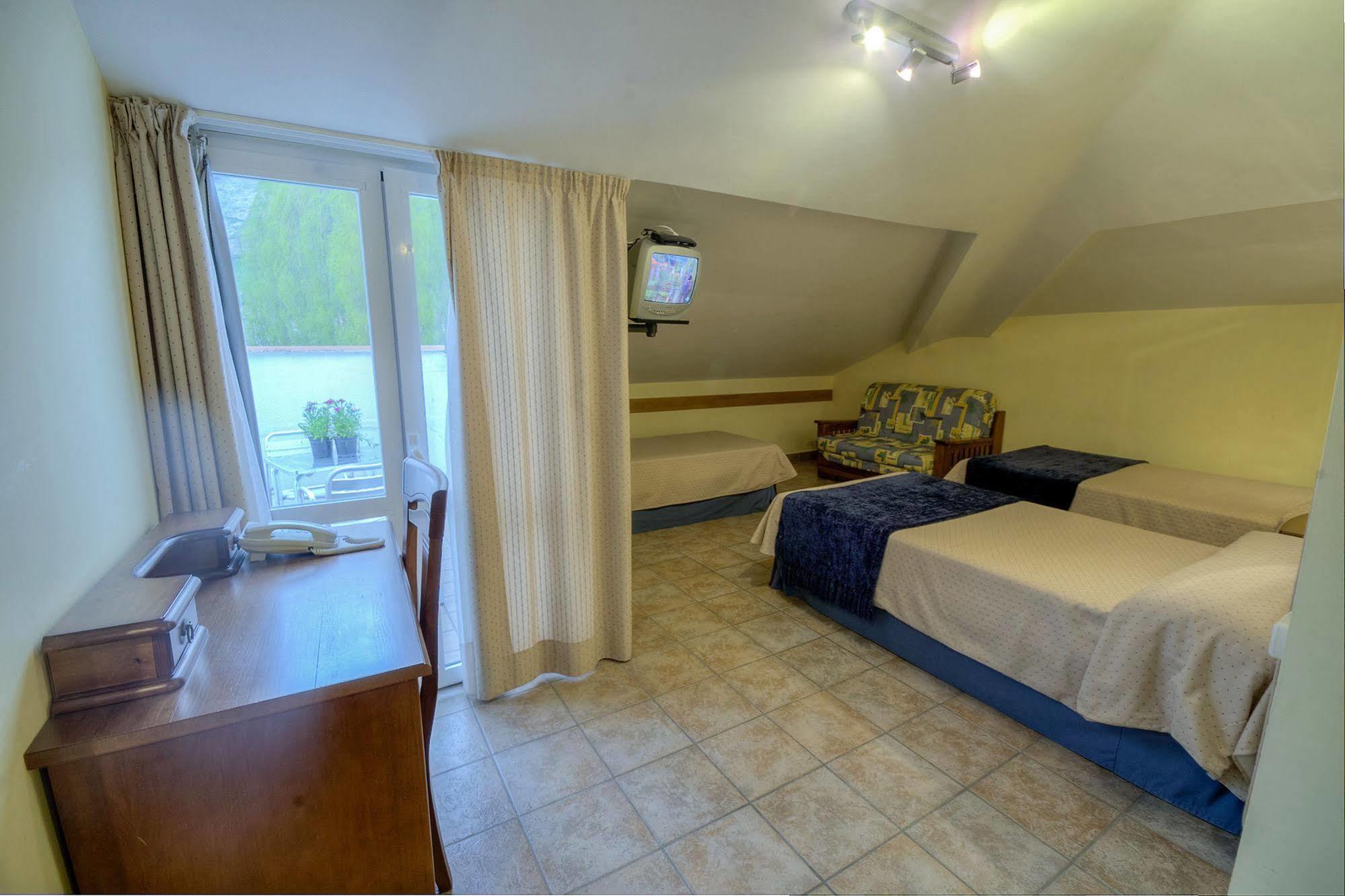 Hostal Jai Alai Leitza  Esterno foto