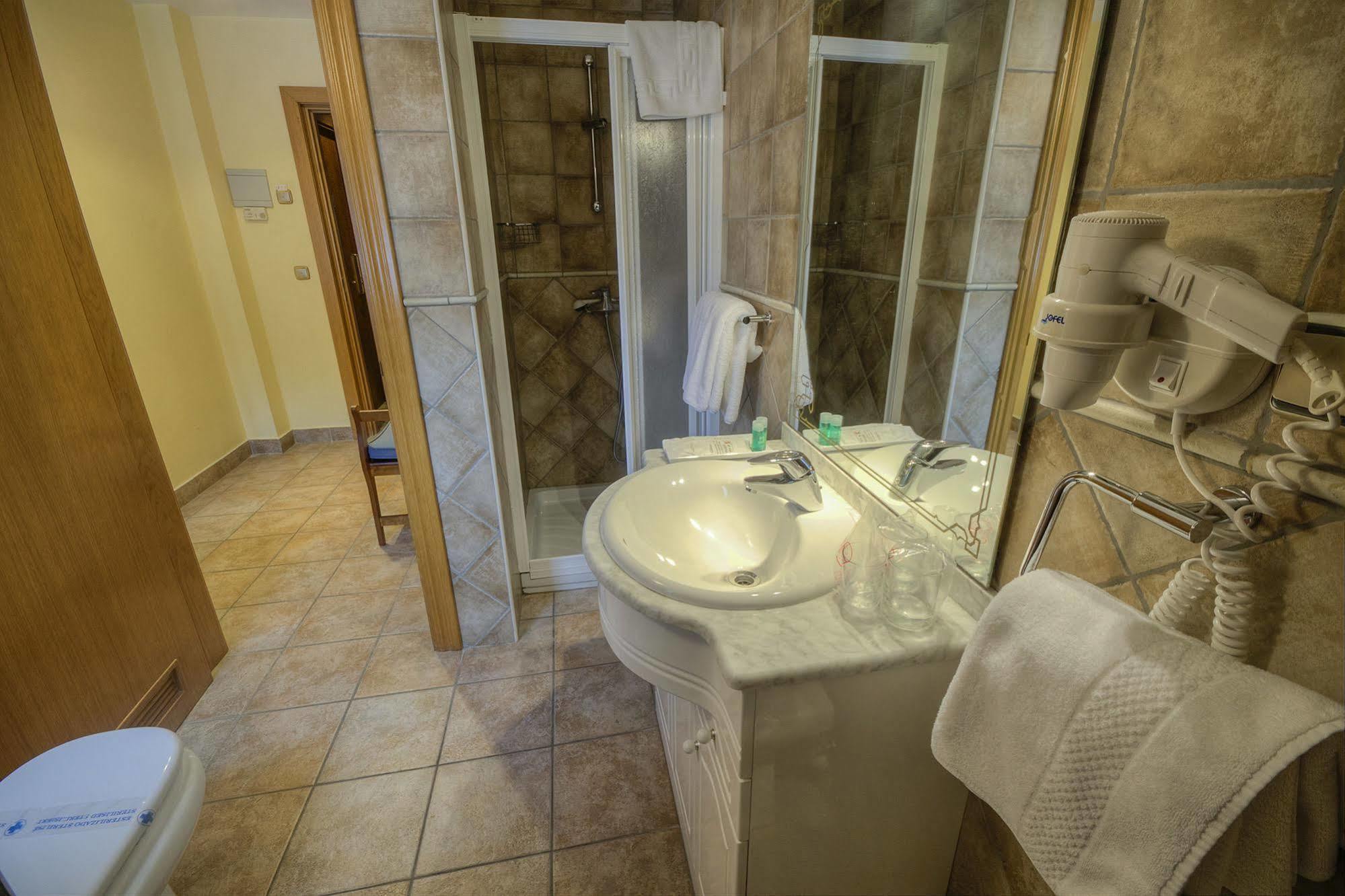 Hostal Jai Alai Leitza  Esterno foto